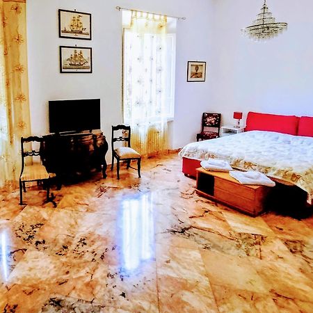 Gabry'S Home Three-Bedroom Big Apartment Near City Center & Train Station To Pisa And Florence & Ferries To Sardegna Corsica Livorno Exteriér fotografie