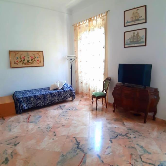 Gabry'S Home Three-Bedroom Big Apartment Near City Center & Train Station To Pisa And Florence & Ferries To Sardegna Corsica Livorno Exteriér fotografie