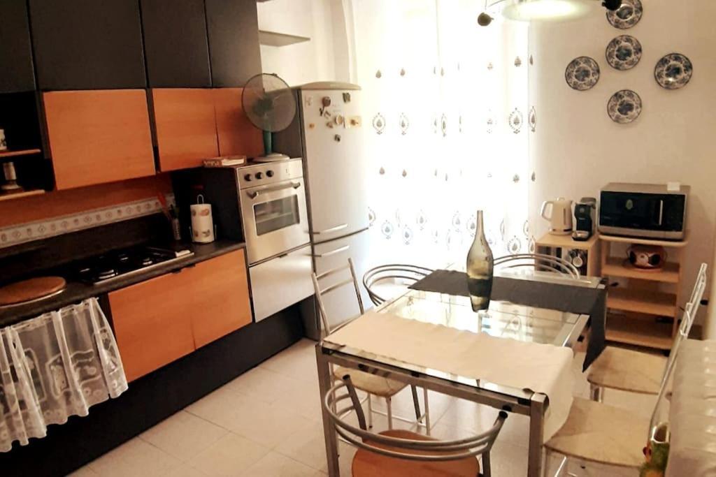 Gabry'S Home Three-Bedroom Big Apartment Near City Center & Train Station To Pisa And Florence & Ferries To Sardegna Corsica Livorno Exteriér fotografie
