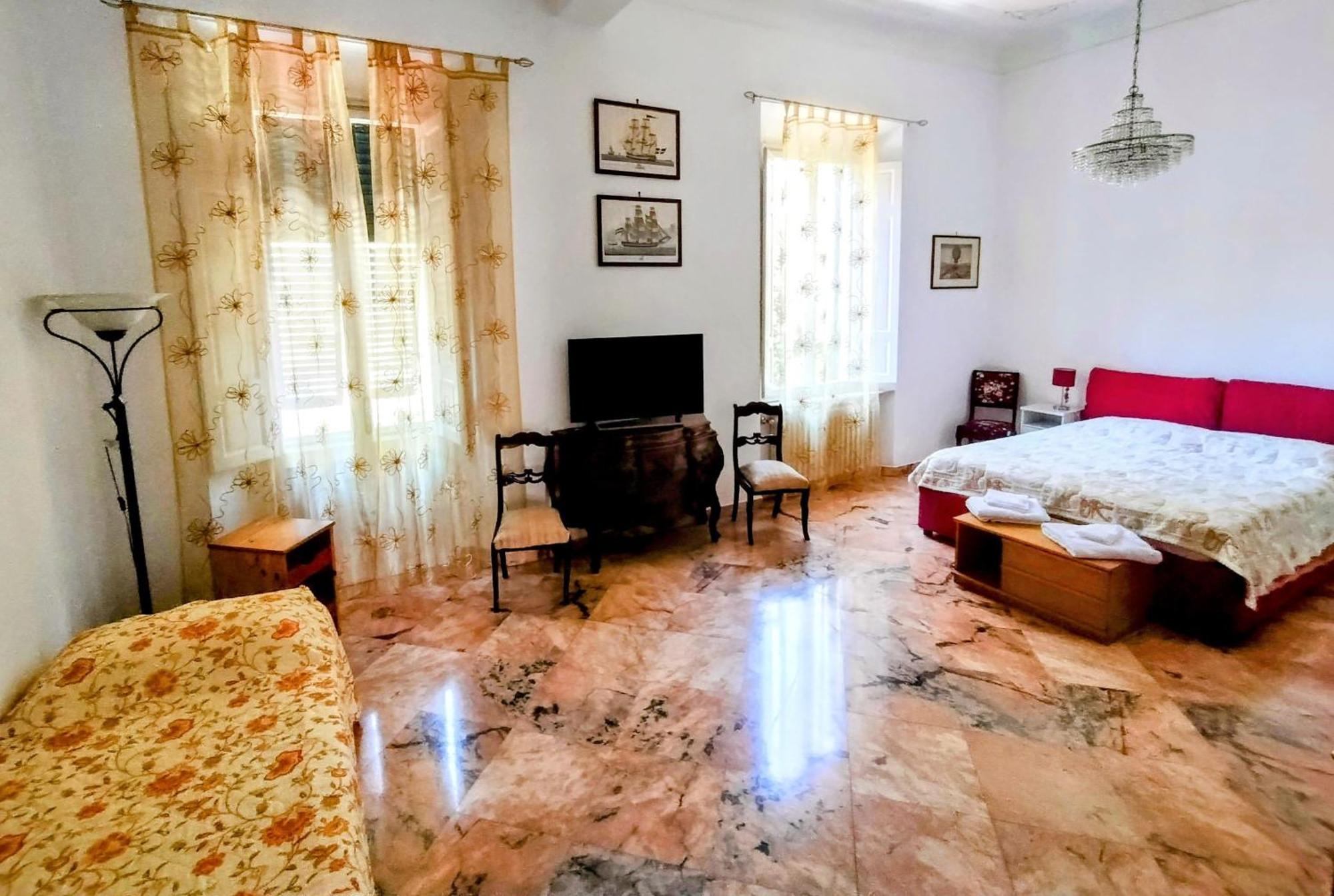 Gabry'S Home Three-Bedroom Big Apartment Near City Center & Train Station To Pisa And Florence & Ferries To Sardegna Corsica Livorno Exteriér fotografie